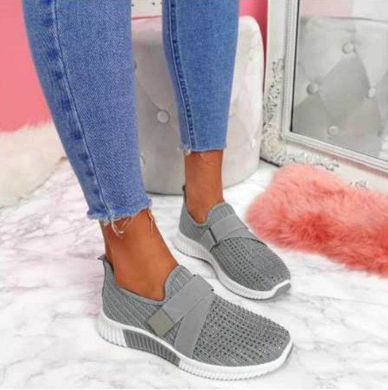 Ines – Slip-On Sneakers mit Klettverschluss
