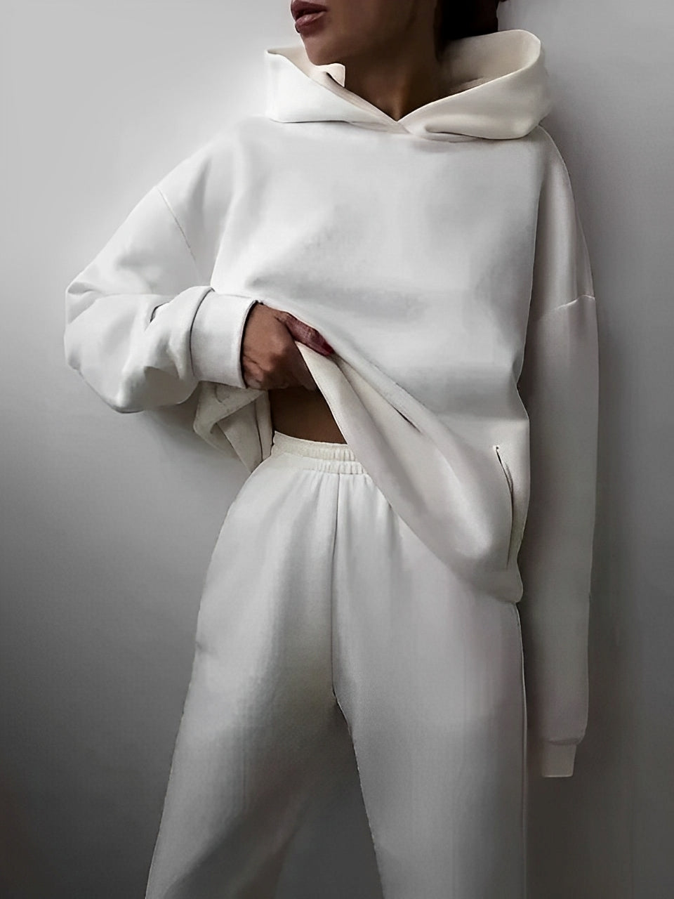 Nora – Frauen Kapuzenpulli und Jogginghosen Set