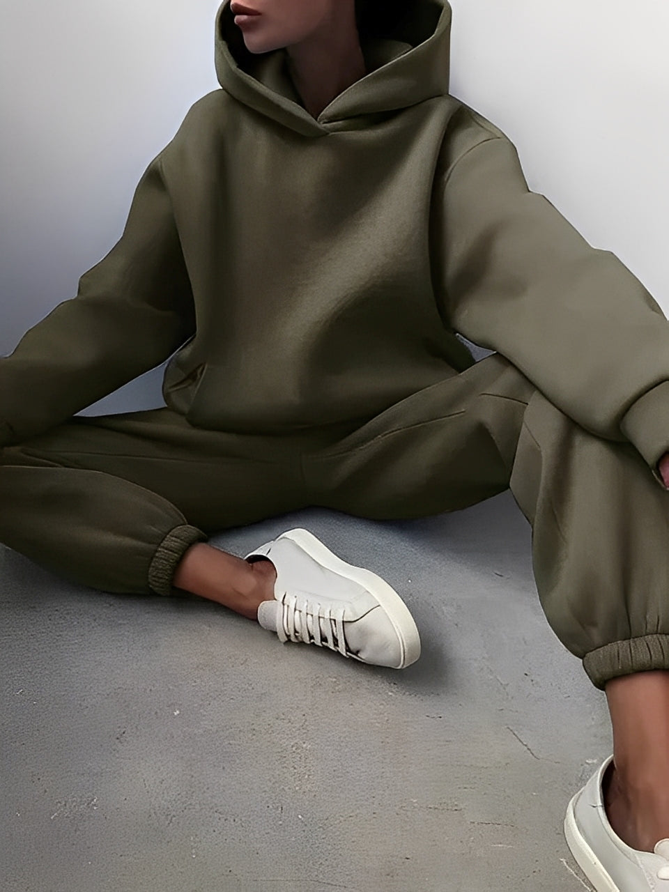 Adelia – Unifarbenes Hoodie-Set
