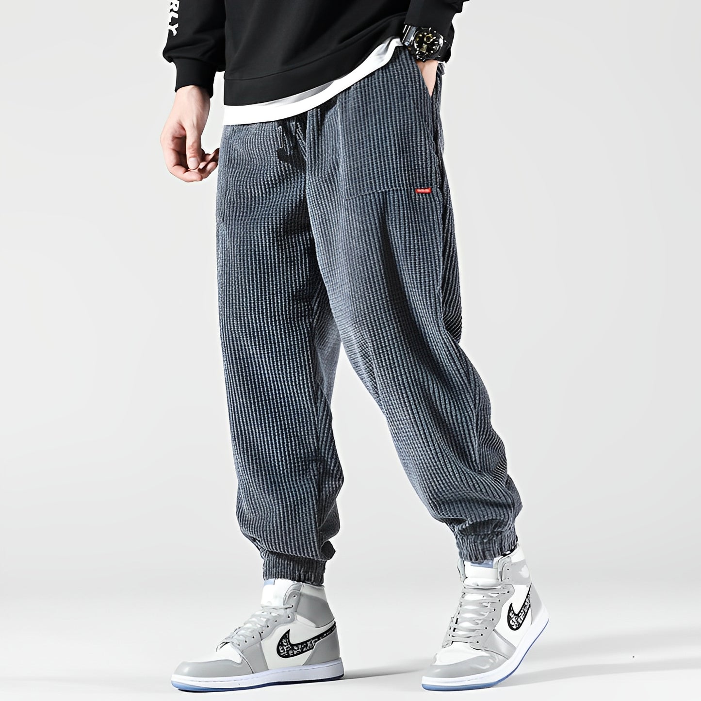 Corden - Moderne, locker sitzende Cordhose für Herren