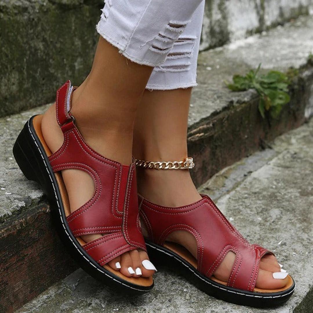 Juna – Orthopädische Sandalen mit Fußstütze