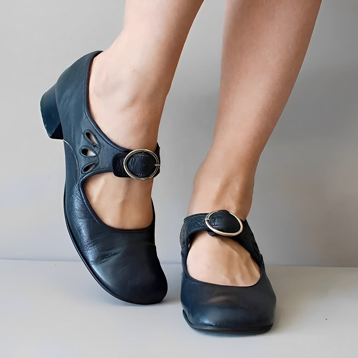 Angelle - Lässige Ledersandalen für Damen