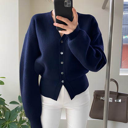Carolyn - Klassischer, locker gestrickter Cardigan für Damen