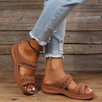 Felicia - Moderne, bequeme flache Sandalen für Damen