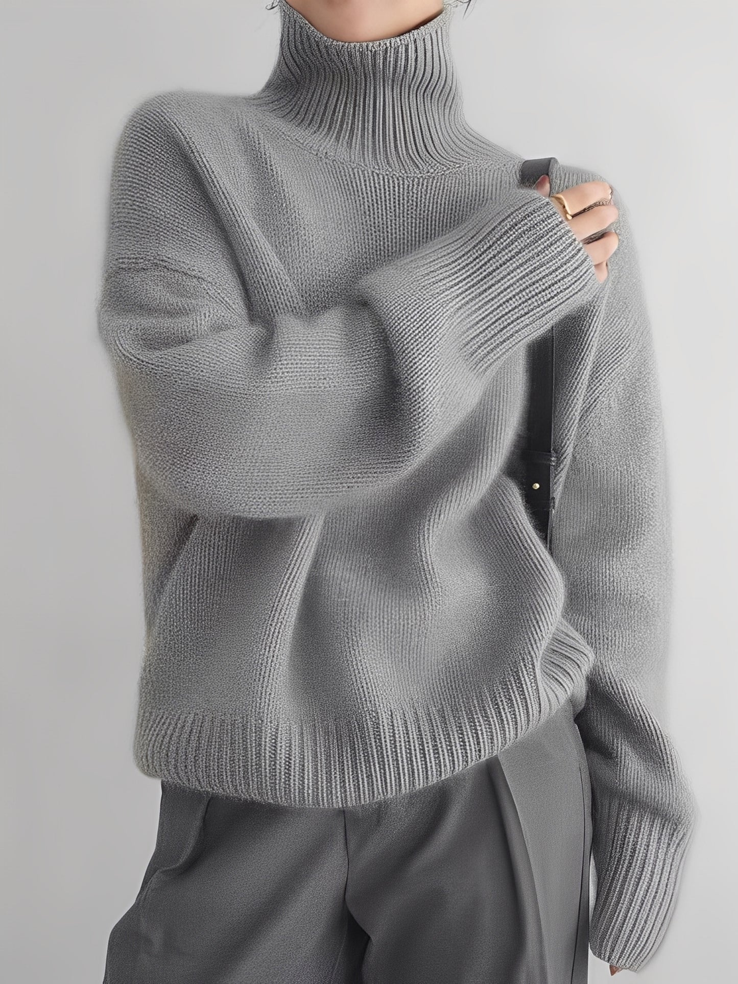 Adrienne - Stilvoller, locker sitzender Kaschmir-Rollkragenpullover