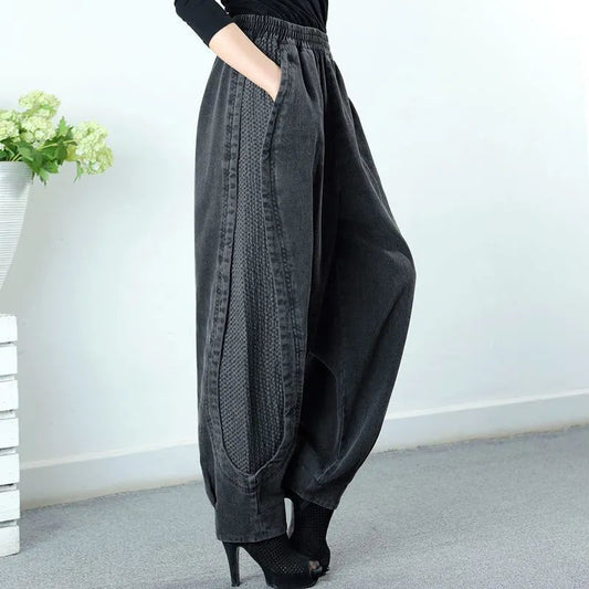 Tawnee - Einfache, locker sitzende Patchwork-Haremshorts für Damen