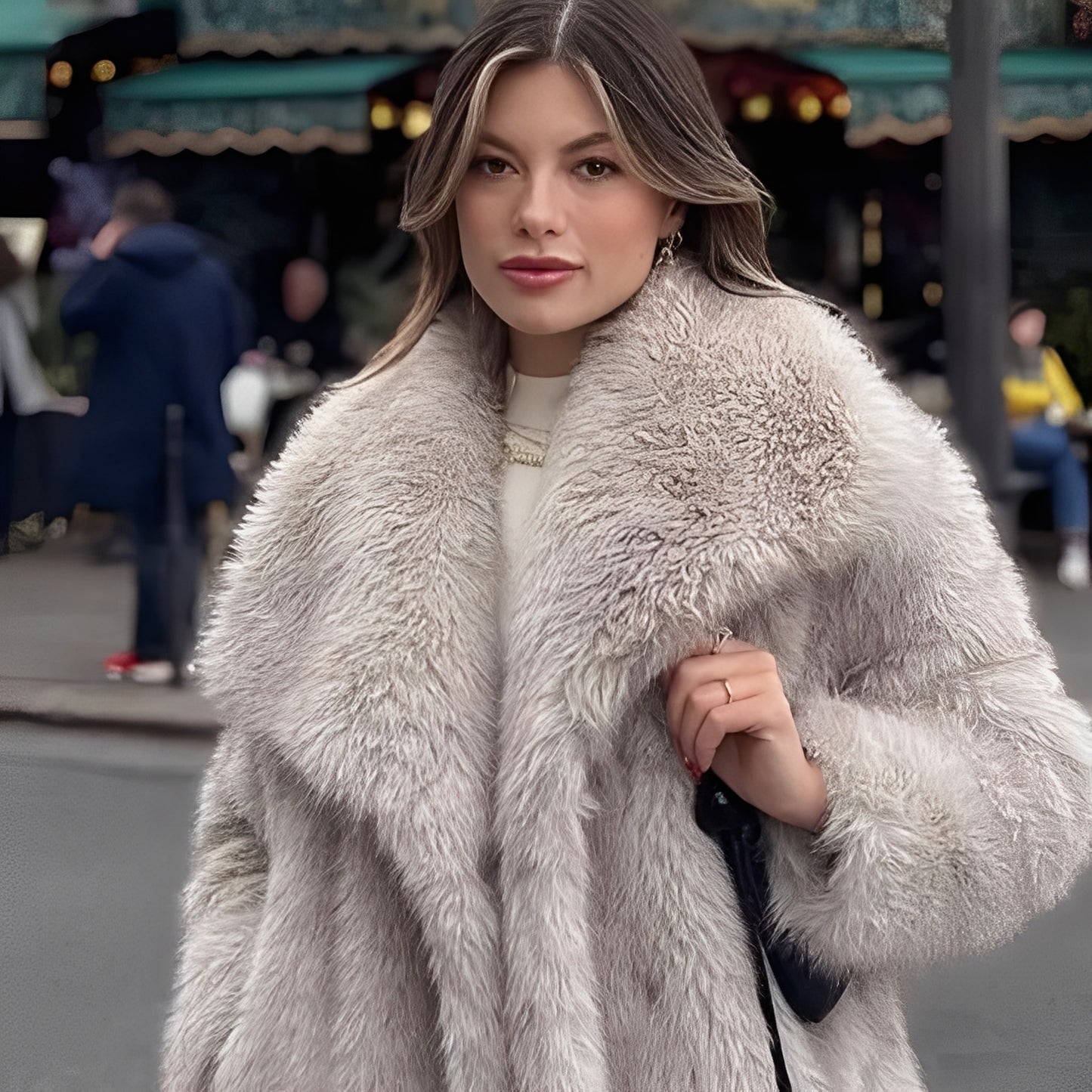 Jennifer - Moderne, schicke Kunstfelljacke für Damen