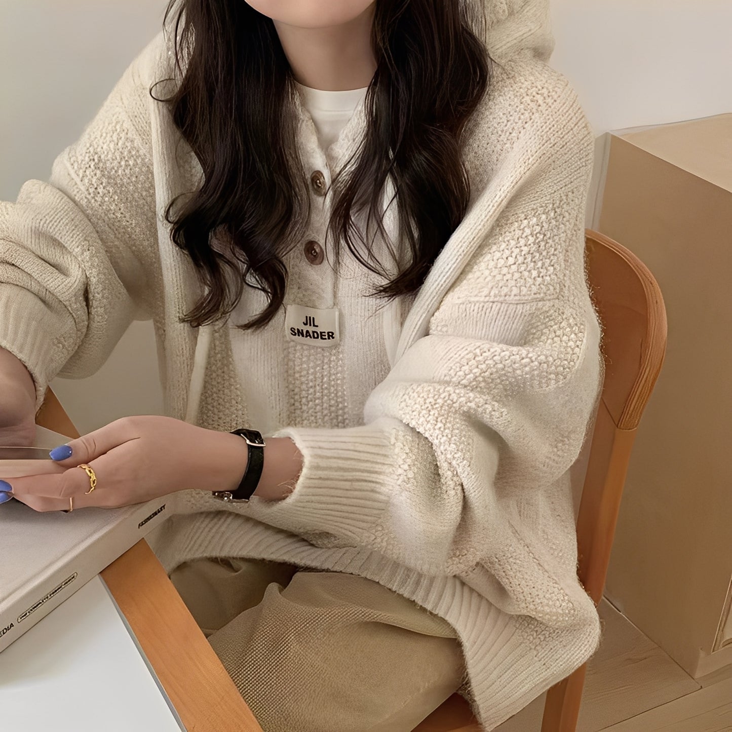 Haylee - Lässiger Strickpullover mit Kapuze und Knopfleiste für Damen
