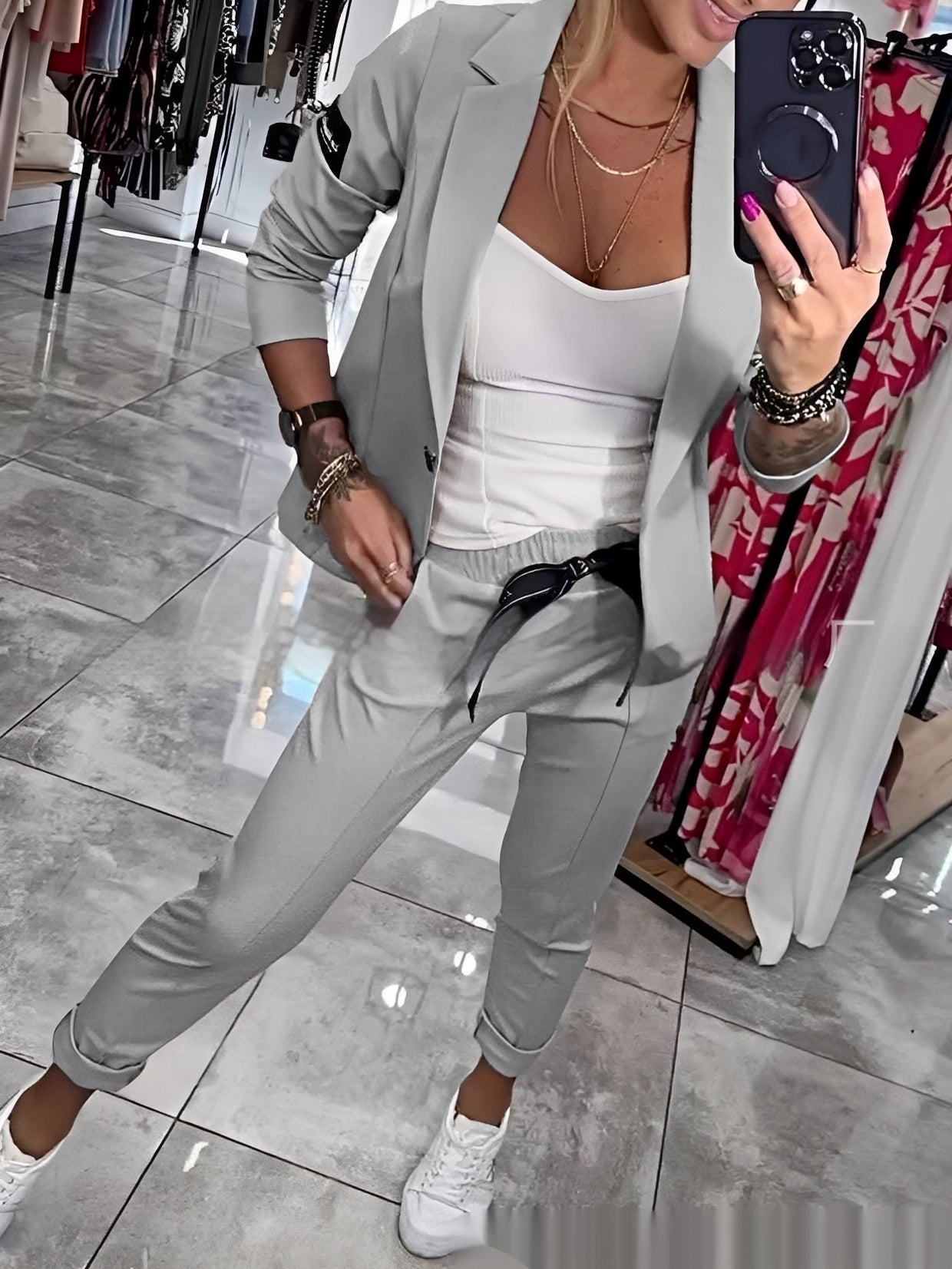 Kassandra - Stilvolles Freizeitanzug-Set für Damen