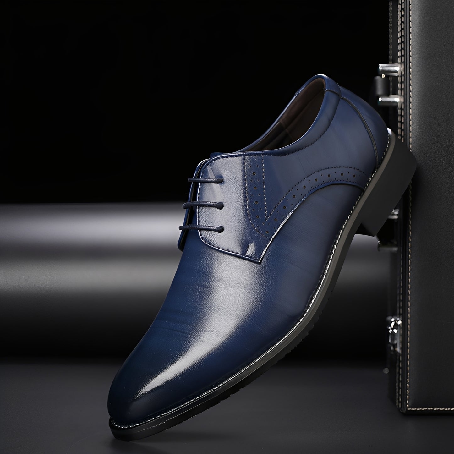Desmond - Formelle Lederschuhe mit Brogue-Details für Herren