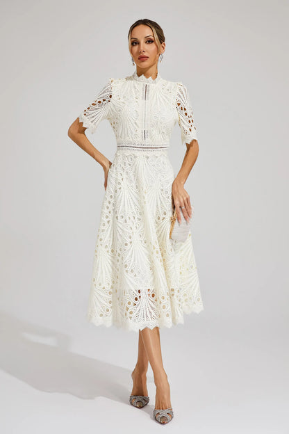 Pierre - Mittelkleid Spitze und Raffinesse