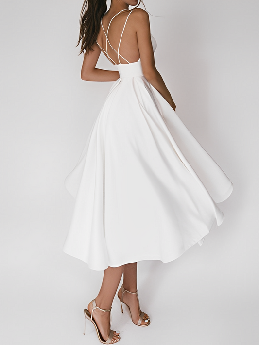 Colline – Feminines Kleid mit feinen Trägern für warme Tage