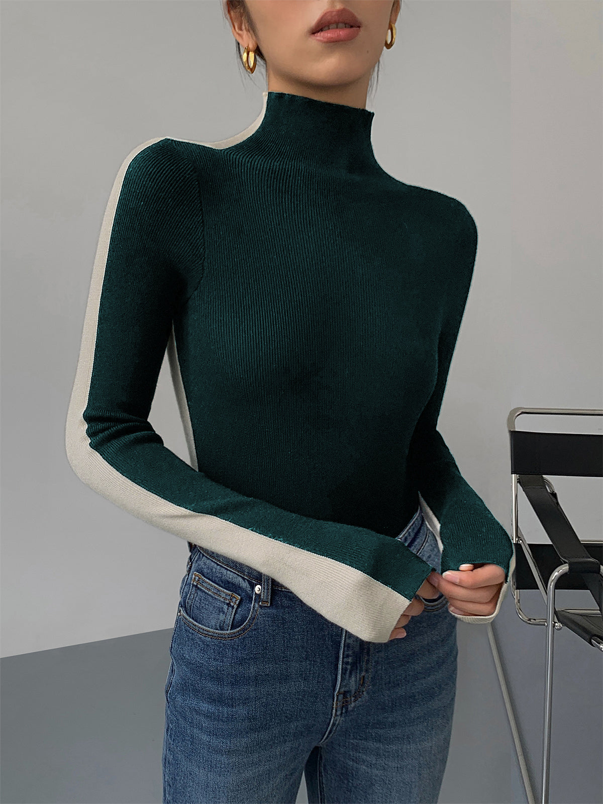 Tabea – Wendbares Stricktop in zwei Farben