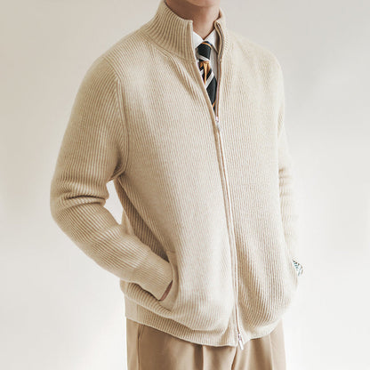 Theo – Gemütliche Herren-Strickjacke