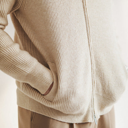 Theo – Gemütliche Herren-Strickjacke