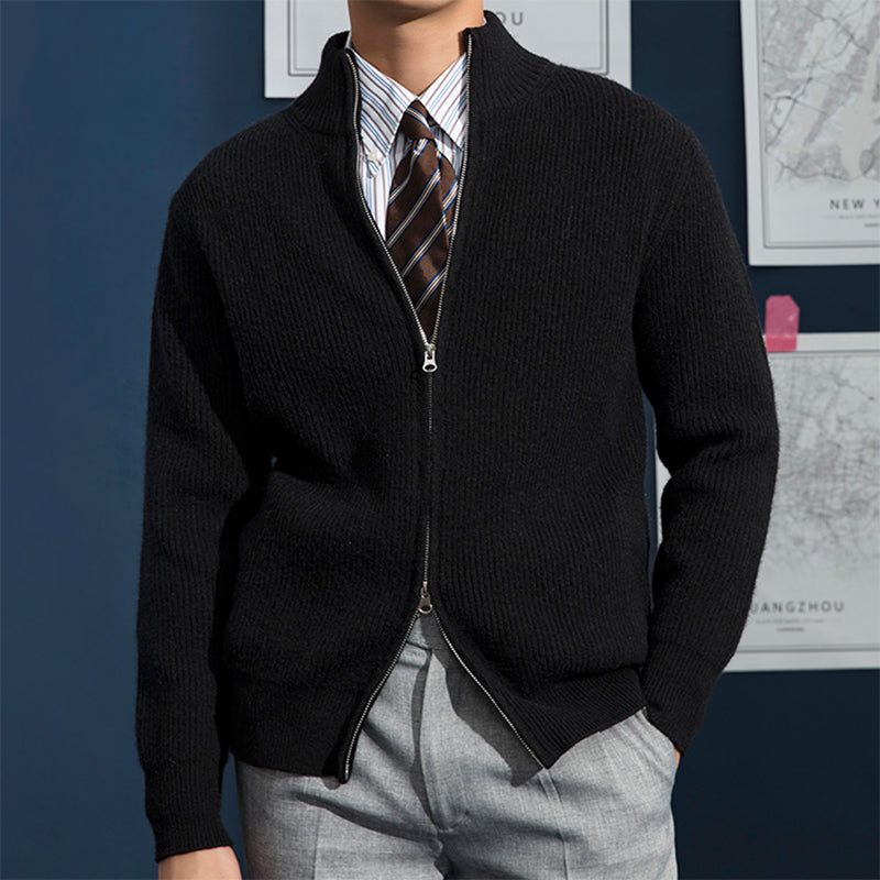 Theo – Gemütliche Herren-Strickjacke