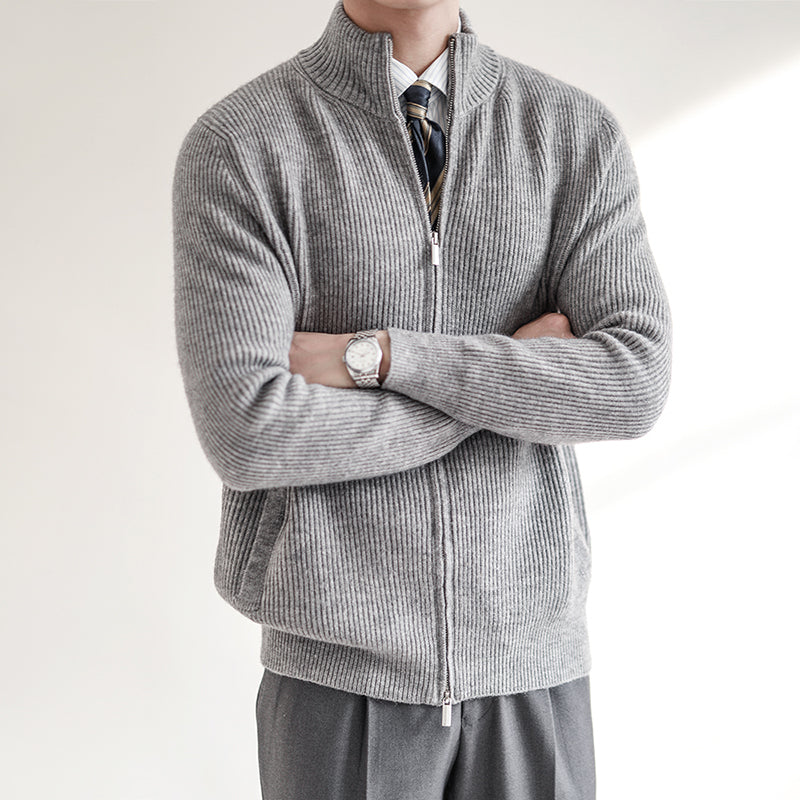 Theo – Gemütliche Herren-Strickjacke
