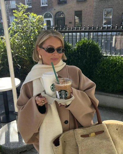 Jessy – Beige Damenjacke für den Übergang