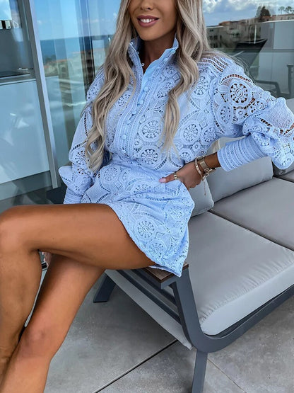 Aurora – Spitzen-Set mit Eleganter Bluse und Shorts