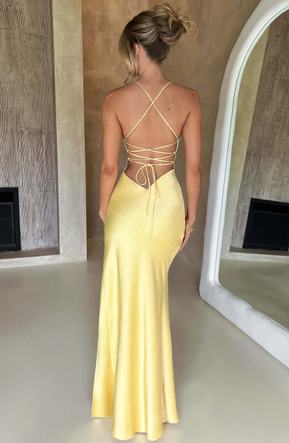 Seraphina - Langes Kleid mit hohem Schlitz am Oberschenkel