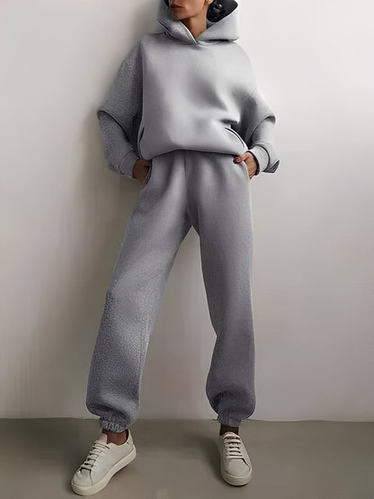 Adelia – Unifarbenes Hoodie-Set