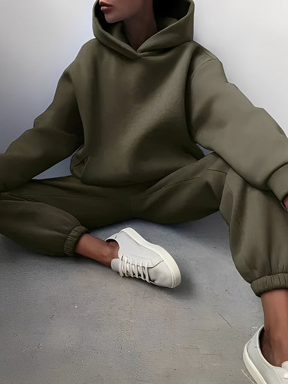 Adelia – Unifarbenes Hoodie-Set