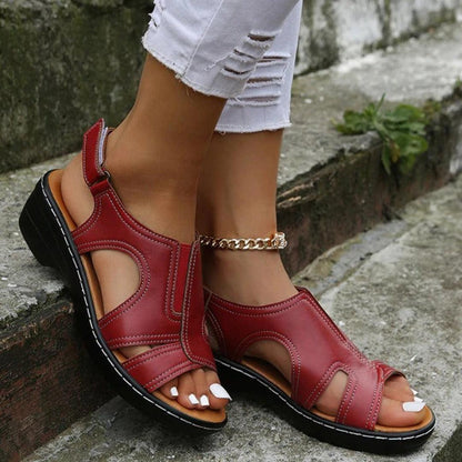 Juna – Orthopädische Sandalen mit Fußstütze