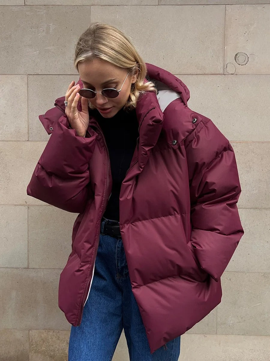 Louisa - Gepolsterte kurze Jacke mit Kapuze